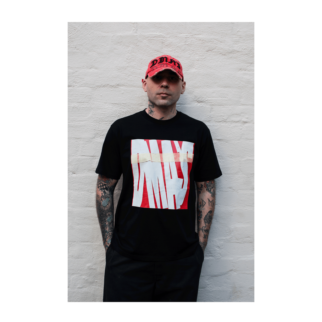 DMA'S ALBUM TEE BLACK + RED VINYL