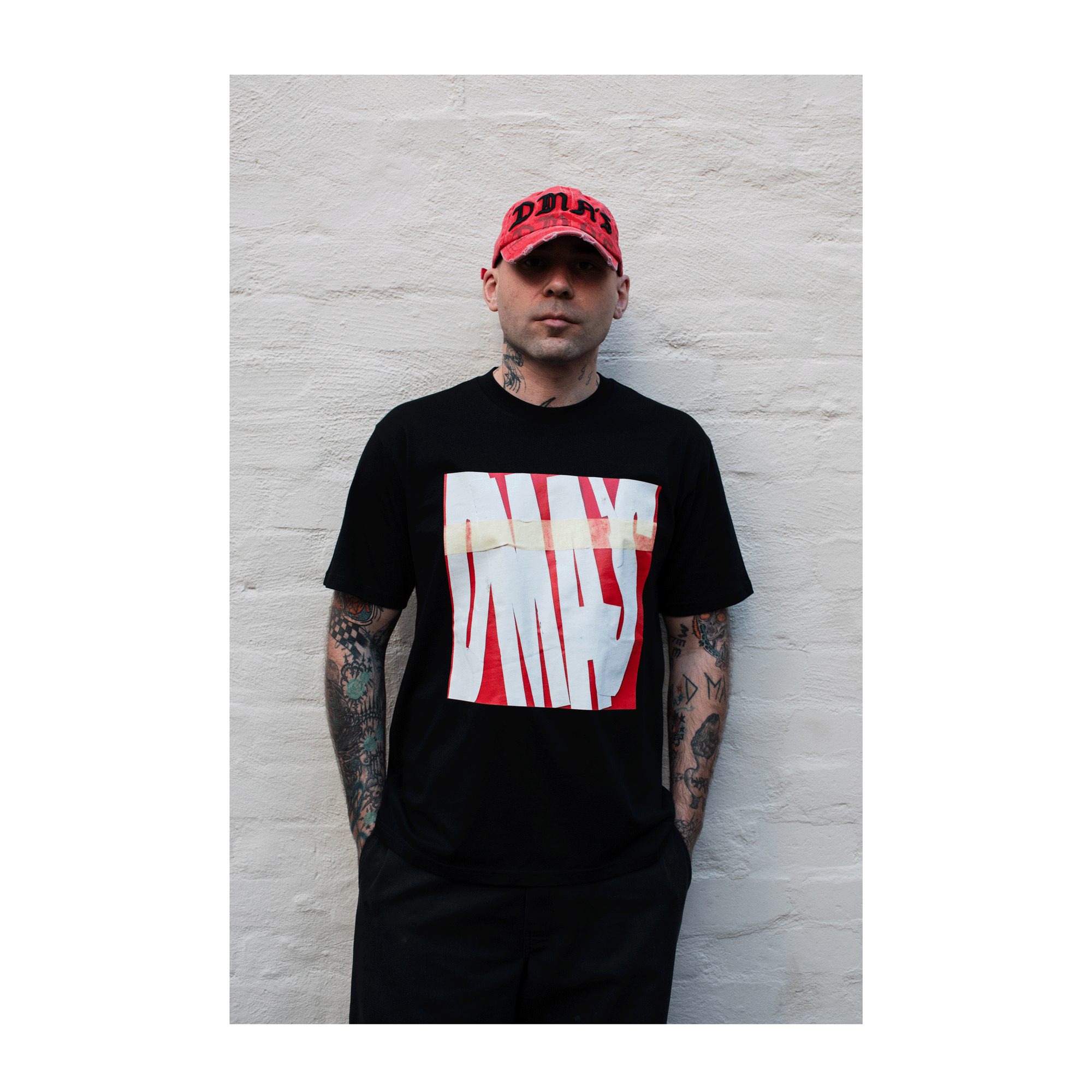 DMA'S ALBUM TEE BLACK + RED VINYL