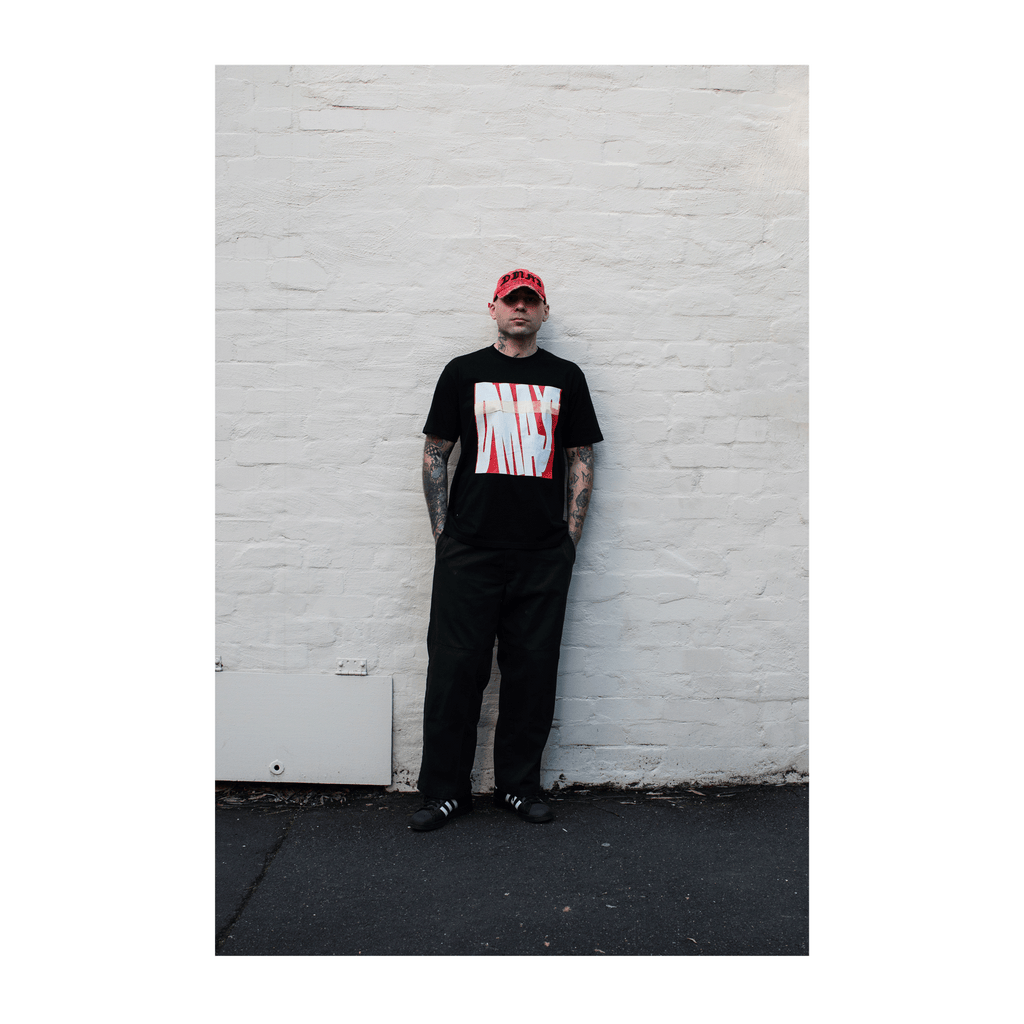 DMA'S ALBUM TEE BLACK + RED VINYL